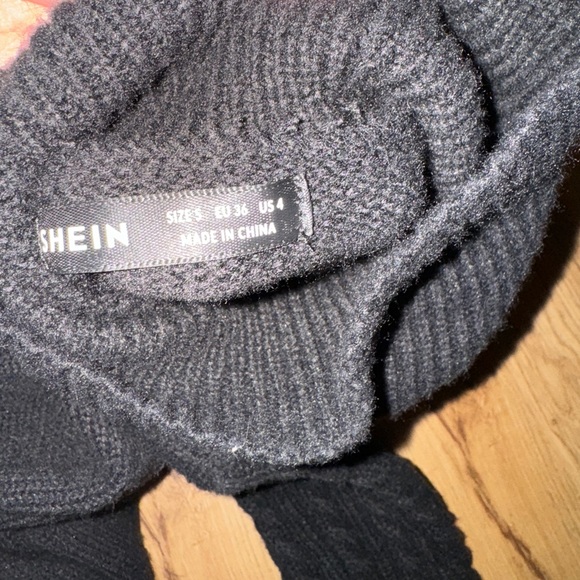 Shein size small US 4 cable knit long sleeve turtle neck cinch waist dress - Picture 4 of 4